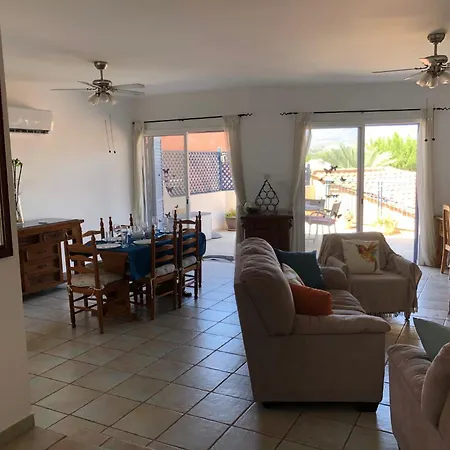 Spacious 3br - 5-min To St Georges - Perfect For Families