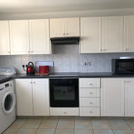 فيلة Spacious 3br - 5-min To St Georges - Perfect For Families Klorakas