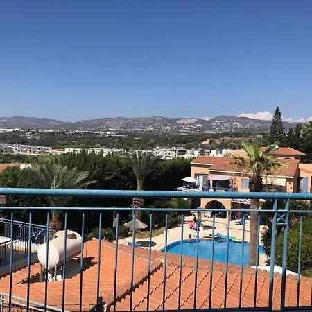 Spacious 3-bed - 5-min To St Georges - Perfect For Families * Klorakas