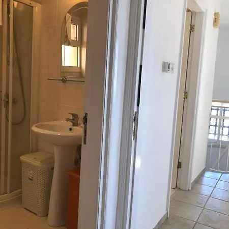 Villa Spacious 3-bed - 5-min To St Georges - Perfect For Families Klorakas