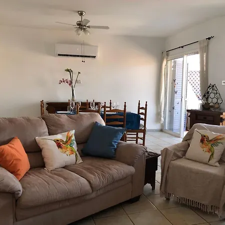 Spacious 3-bed - 5-min To St Georges - Perfect For Families Klorakas