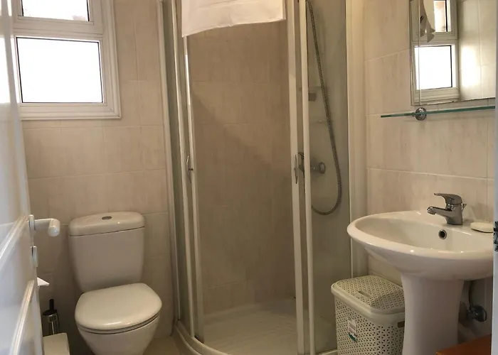 Spacious 3br - 5-min To St Georges - Perfect For Families *