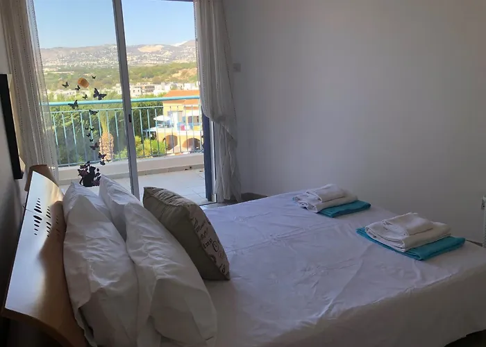 Spacious 3br - 5-min To St Georges - Perfect For Families * Klorakas