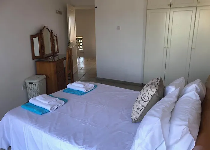 Spacious 3br - 5-min To St Georges - Perfect For Families Klorakas