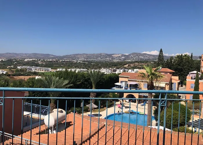 Spacious 3br - 5-min To St Georges - Perfect For Families * Klorakas