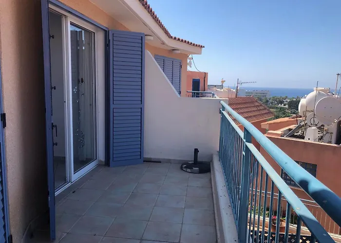 Spacious 3br - 5-min To St Georges - Perfect For Families Klorakas