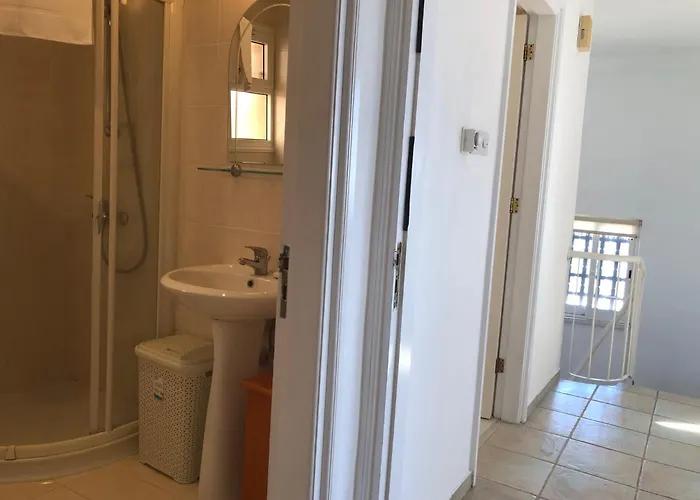 Villa Spacious 3br - 5-min To St Georges - Perfect For Families Klorakas