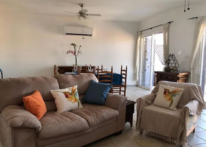 Spacious 3br - 5-min To St Georges - Perfect For Families Klorakas